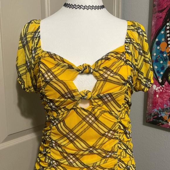 NWT MADDEN NYC YELLOW BODYCON DRESS - Picture 3 of 4